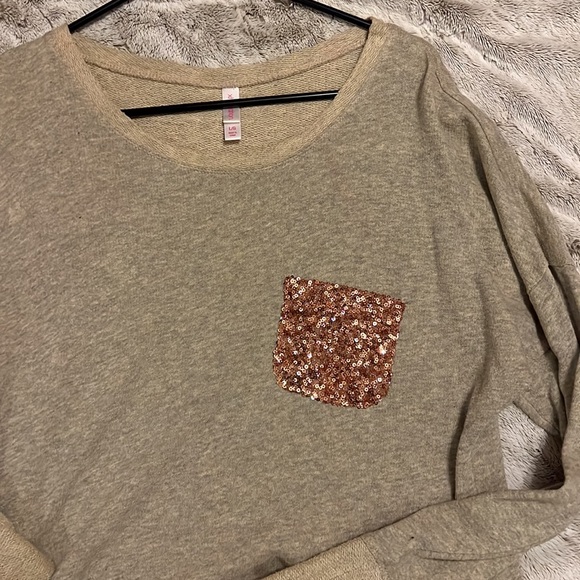 Sweatshirt material sweater or crew neck - Picture 7 of 7